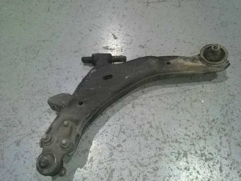 Brazo Suspension Inferior Delantero Derecho para Hyundai Trajet (Fo)