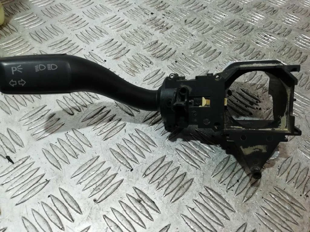 Mando Intermitentes para Audi Q7 (4L)