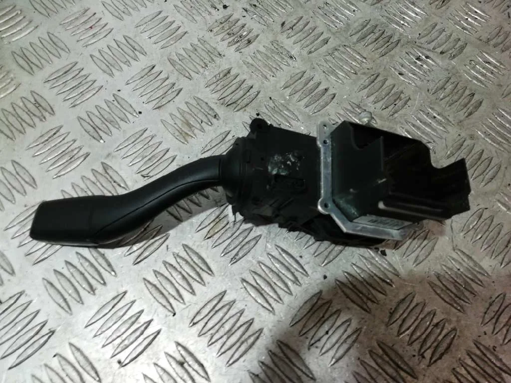 Mando Intermitentes para Audi Q7 (4L)