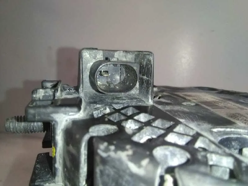 Alternador para Mercedes-Benz Clase E Lim. (W213)