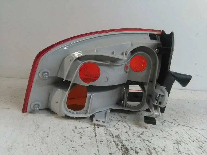 Piloto Trasero Derecho para Audi A4 Berlina (8E)
