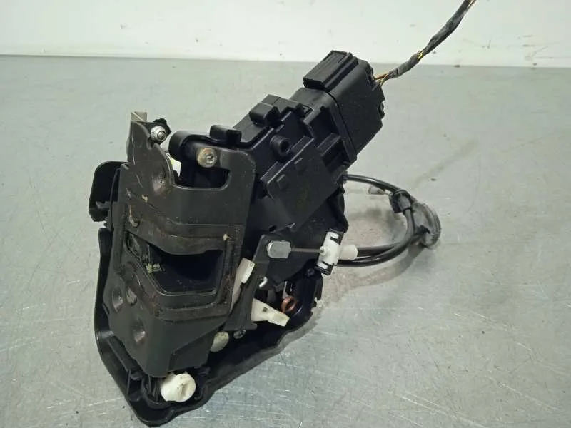 Cerradura Puerta Trasera Derecha para Ford Focus Turnier (Cb4)