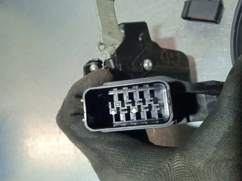 Cerradura Puerta Trasera Derecha para Ford Focus Turnier (Cb4)