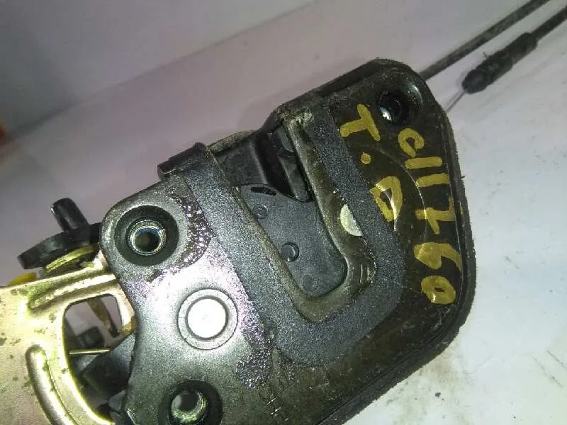 Cerradura Puerta Trasera Derecha para Hyundai Trajet (Fo)