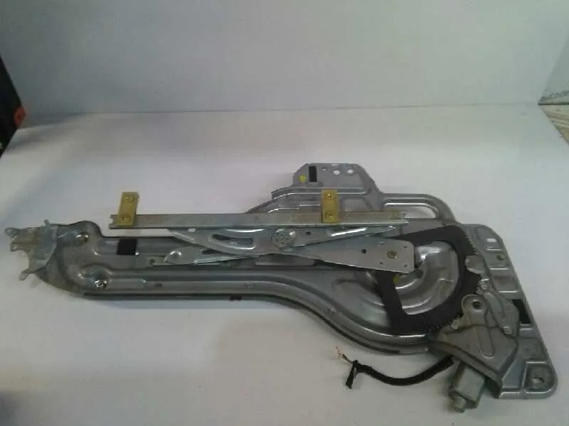 Elevalunas Trasero Derecho para Hyundai Trajet (Fo)