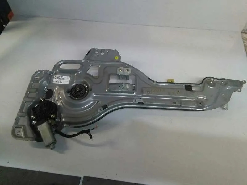 Elevalunas Trasero Derecho para Hyundai Trajet (Fo)