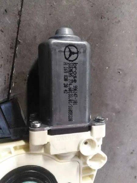 Motor Elevalunas Trasero Derecho para Mercedes-Benz Clase B (W245)