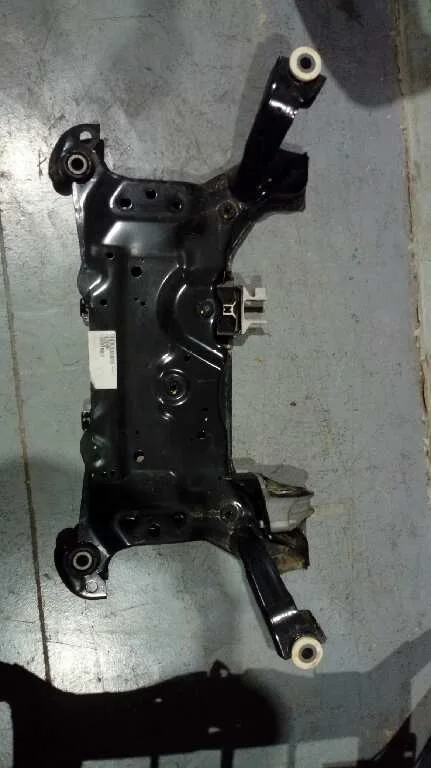 Puente Delantero para Volvo V40