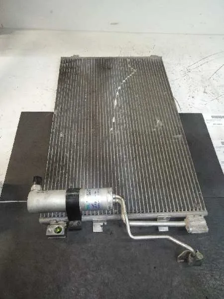 Condensador / Radiador Aire Acondicionado para Nissan Qashqai (J10)