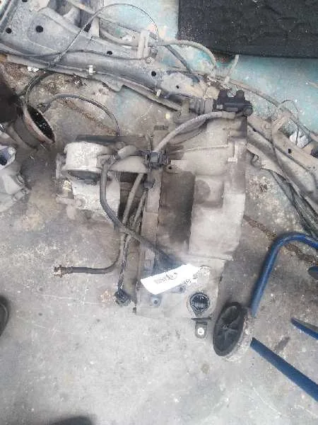 Caja Cambios para Nissan Almera Tino (V10M)