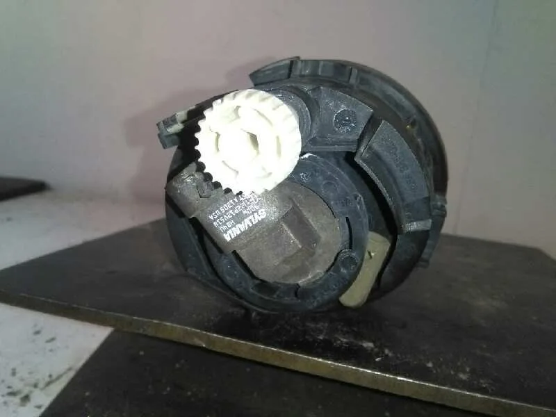 Faro Antiniebla Izquierdo para Nissan Almera Tino (V10M)