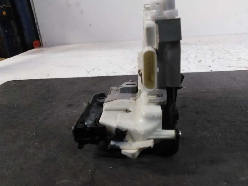 Cerradura Puerta Delantera Derecha para Audi A4 Berlina (8W2)