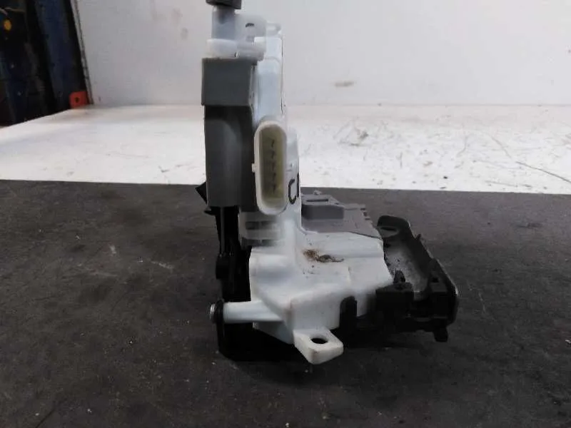 Cerradura Puerta Trasera Izquierda para Audi A4 Berlina (8W2)