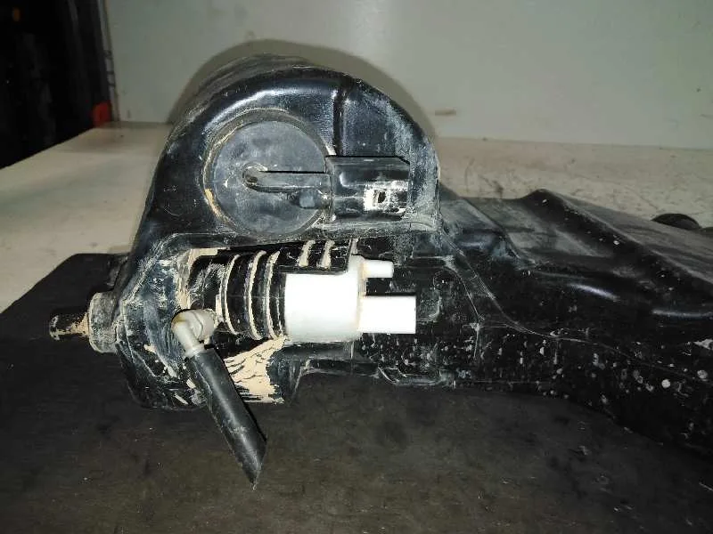 Deposito Limpia para Mercedes-Benz Clase E Lim. (W213)