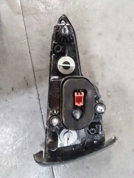 Piloto Trasero Derecho Interior para Audi A4 Berlina (8W2)