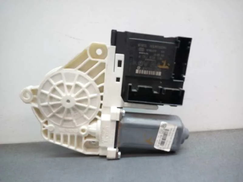Motor Elevalunas Delantero Izquierdo para Volkswagen Passat Cc (357)