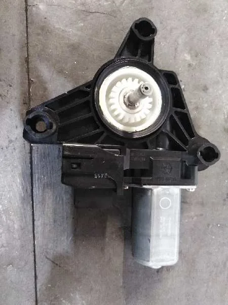 Motor Elevalunas Trasero Derecho para Mercedes-Benz Clase Gla (W156)