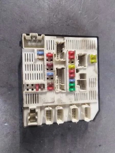 Caja Reles / Fusibles para Renault Laguna Iii