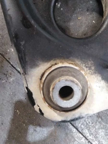 Brazo Suspension Inferior Delantero Derecho para Nissan Note