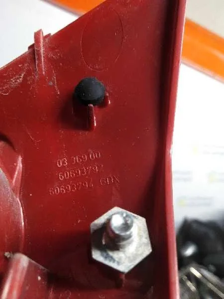 Piloto Trasero Izquierdo Interior para Alfa Romeo 147 (190)