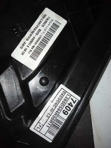 Elevalunas Delantero Izquierdo para Kia Carens ( )