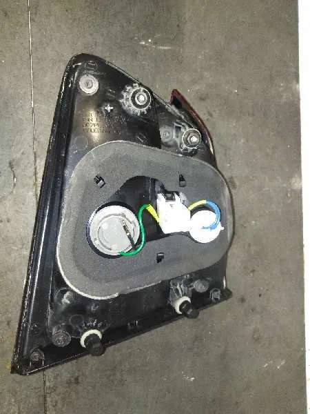 Piloto Trasero Derecho Interior para Kia Carens ( )