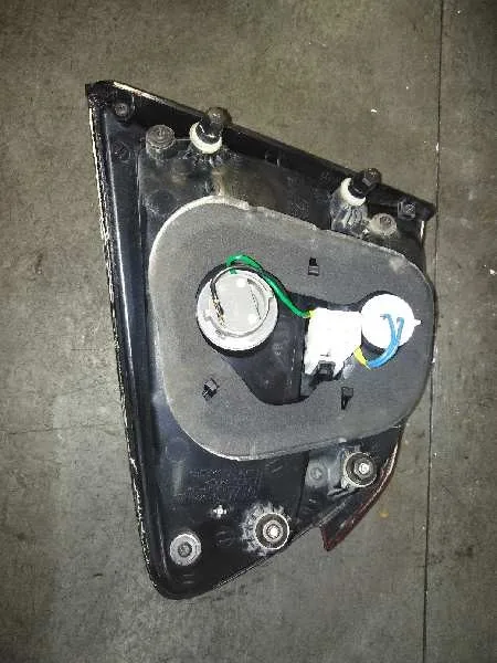 Piloto Trasero Izquierdo Interior para Kia Carens ( )