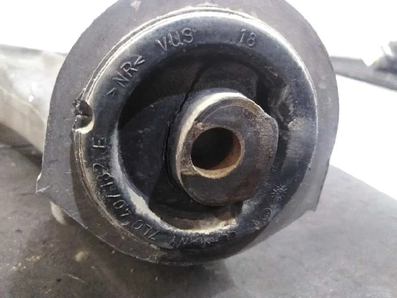 Brazo Suspension Inferior Delantero Izquierdo para Audi Q7 (4L)