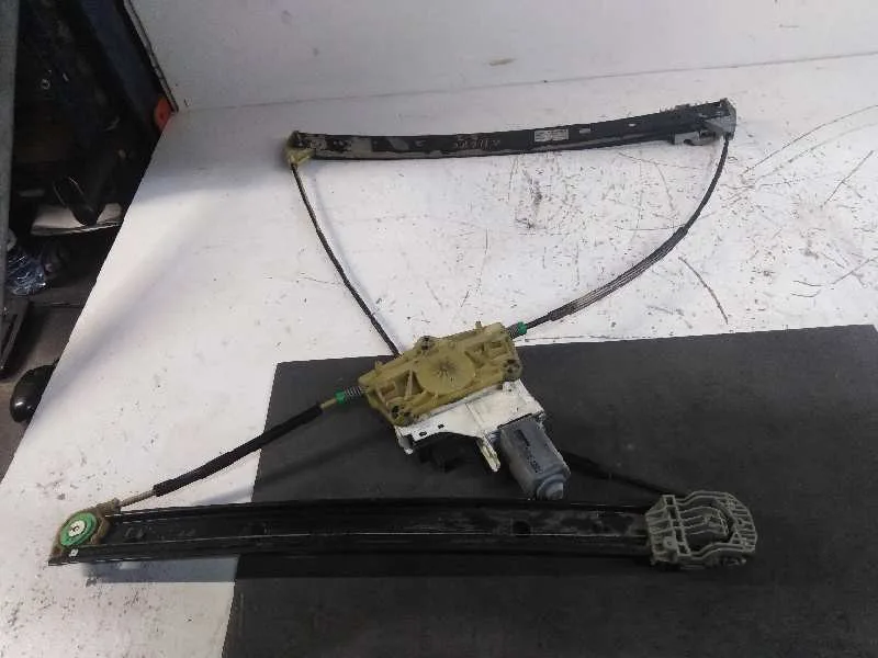 Elevalunas Delantero Izquierdo para Audi Q7 (4L)