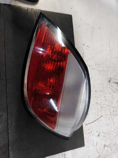 Piloto Trasero Derecho para Opel Astra H Berlina