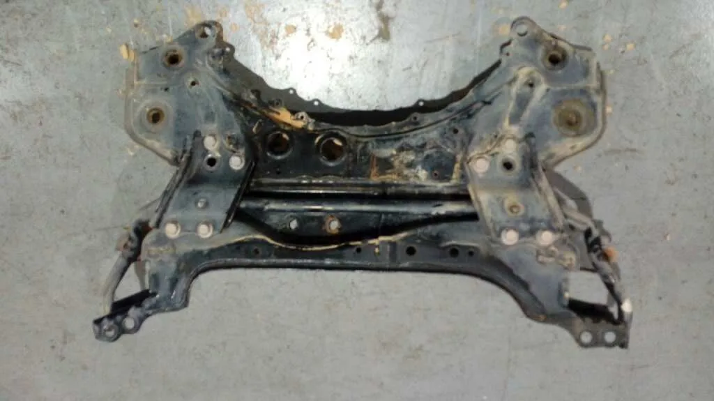Puente Delantero para Toyota Rav 4 (A3)
