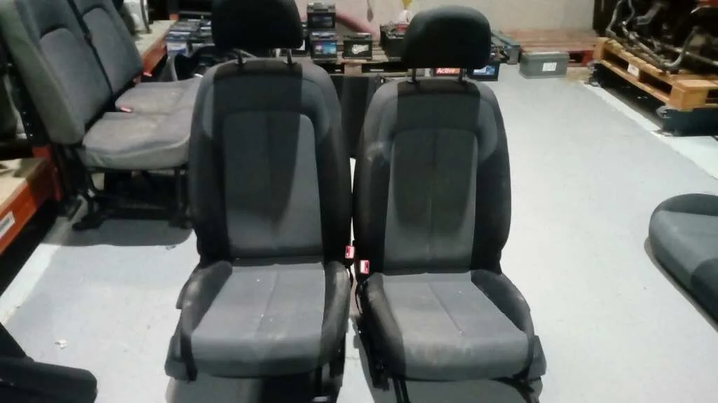 Juego Asientos Completo para Audi Q2 (Gab)
