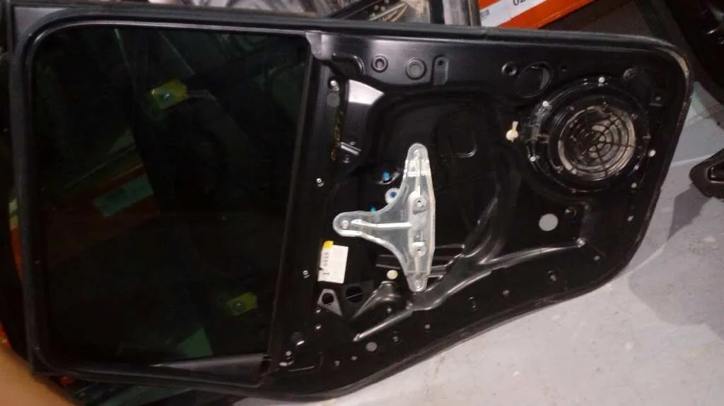 Elevalunas Trasero Izquierdo para Porsche Cayenne (Typ 9Pa)