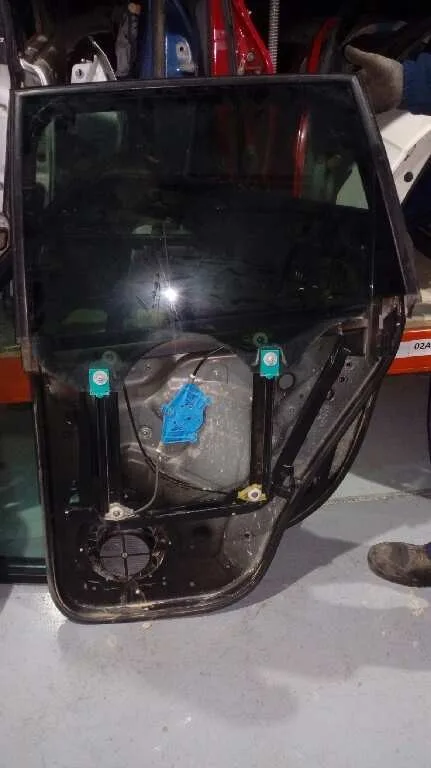 Elevalunas Trasero Izquierdo para Porsche Cayenne (Typ 9Pa)