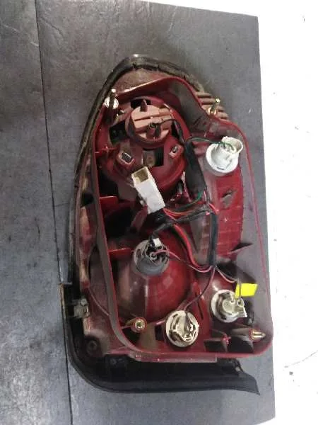 Piloto Trasero Izquierdo para Hyundai Sonata (Y4)