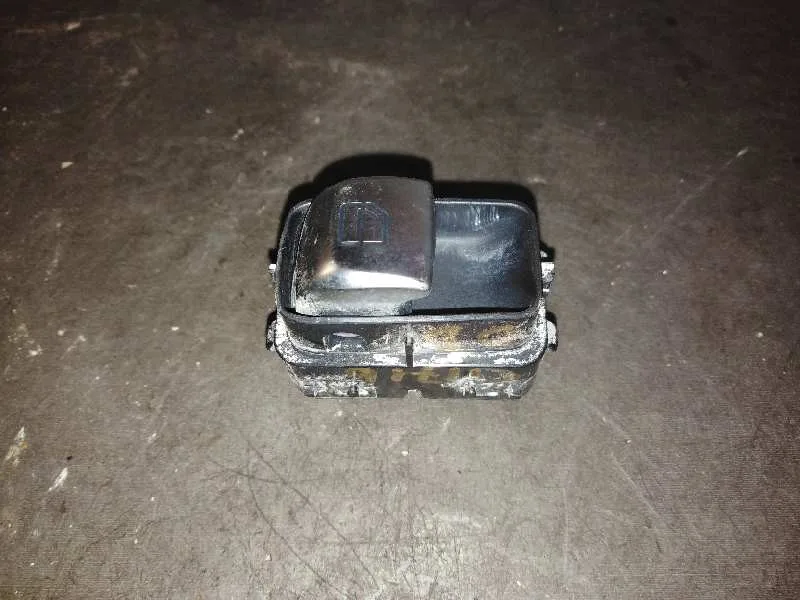 Mando Elevalunas Delantero Derecho para Mercedes-Benz Clase E Lim. (W213)