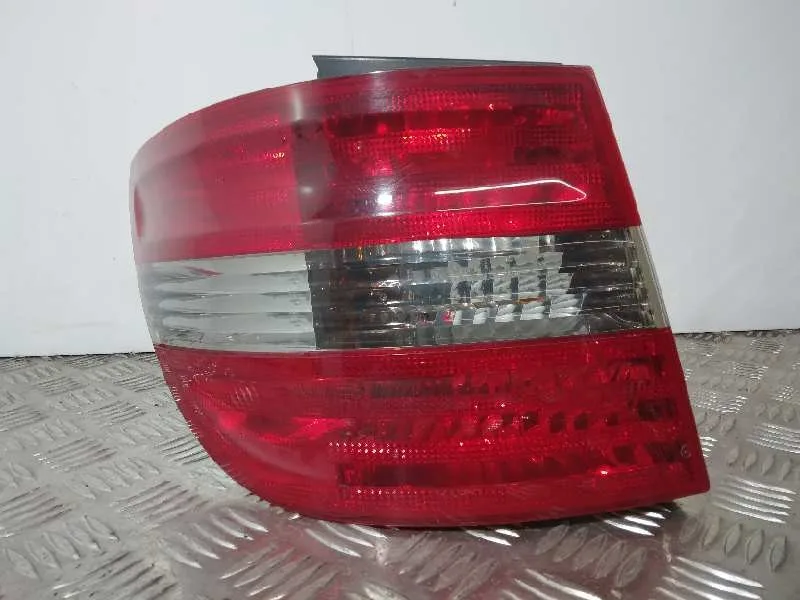Piloto Trasero Izquierdo para Mercedes-Benz Clase B (W245)