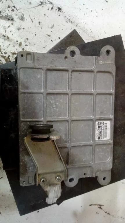 Centralita Motor Uce para Toyota Iq