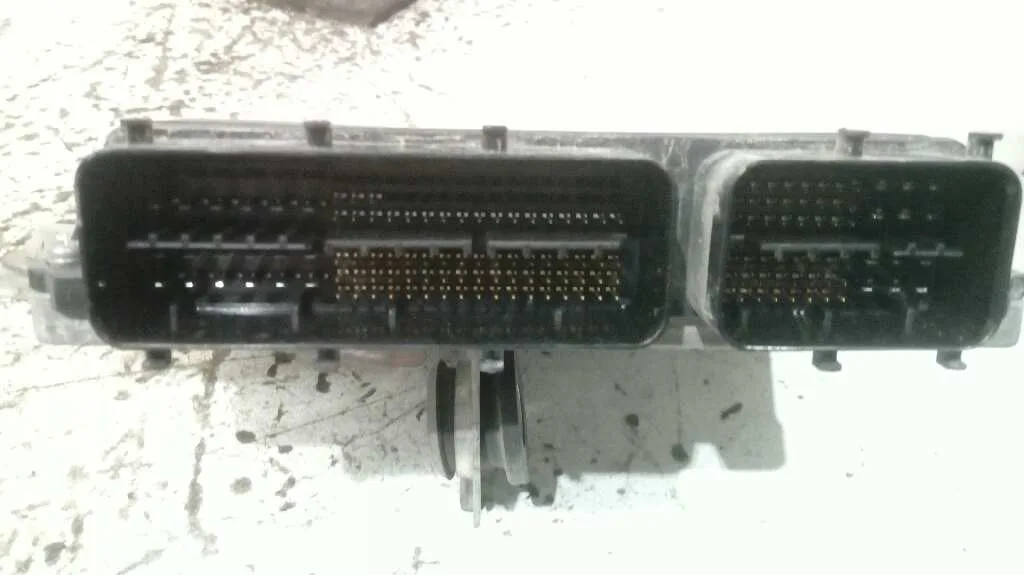Centralita Motor Uce para Toyota Iq