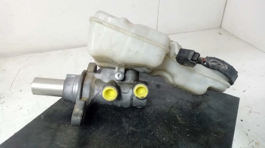 Bomba Freno para Ford Focus Lim. (Cb8)