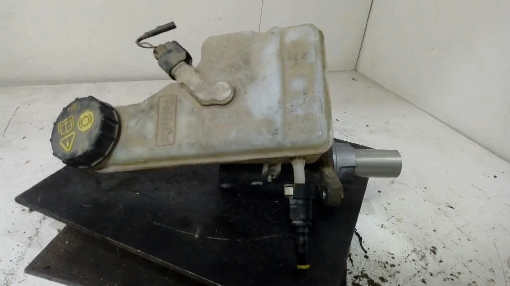 Bomba Freno para Ford Focus Lim. (Cb8)