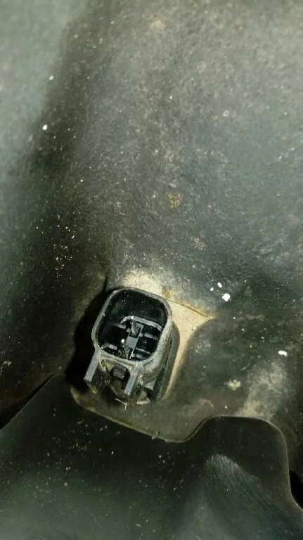 Mangueta Delantera Izquierda para Ford Focus Lim. (Cb8)