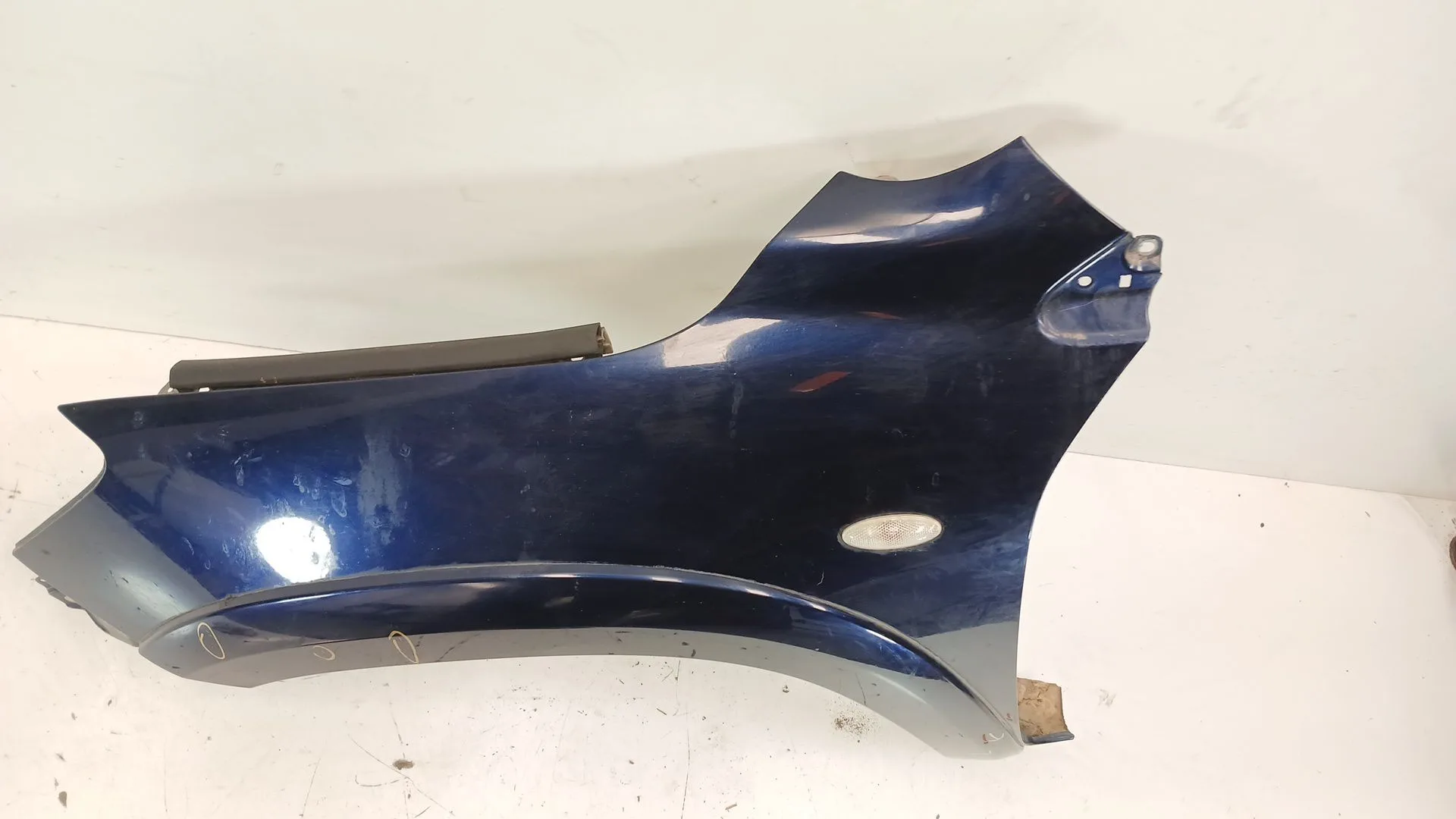 Aleta Delantera Izquierda para Toyota Rav 4 (A3)