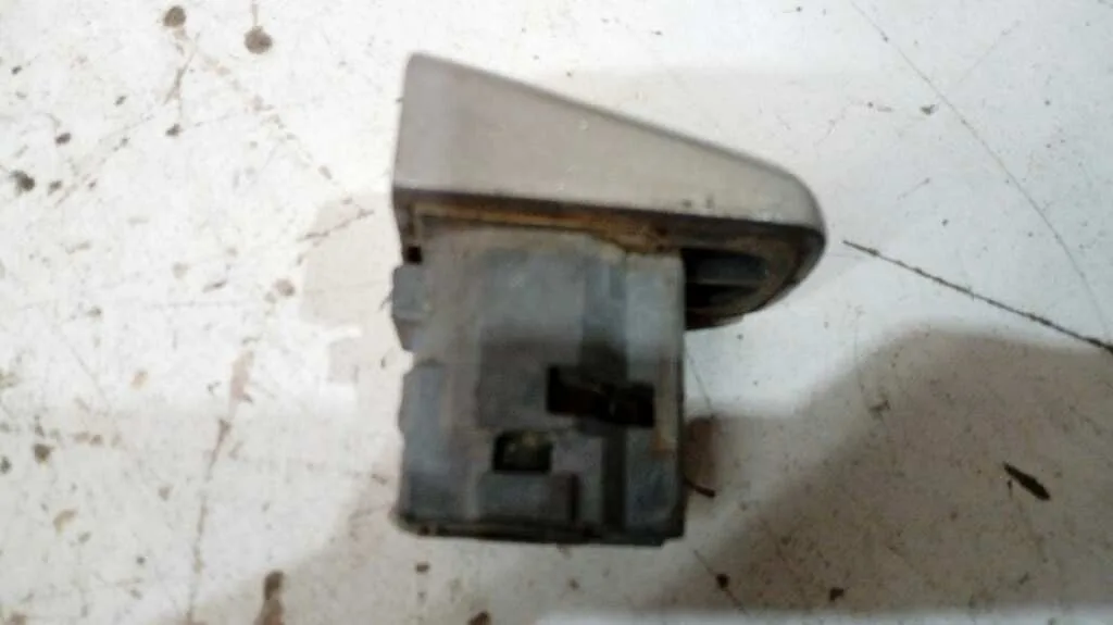 Bombin Puerta Delantera Izquierda para Opel Astra Gtc