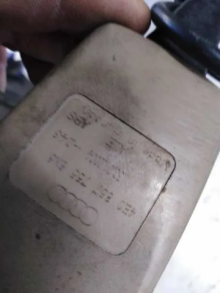 Enganche Cinturon para Audi A8 (4E2)
