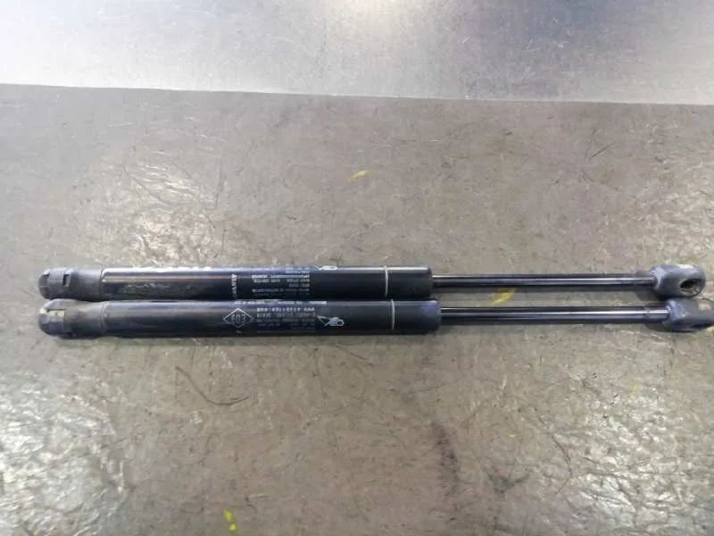 Amortiguadores Maletero / Porton para Renault Megane Ii Classic Berlina