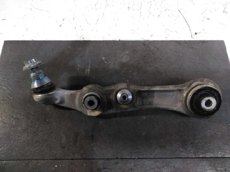 Brazo Suspension Inferior Delantero Izquierdo para Mercedes-Benz Clase E Lim. (W213)