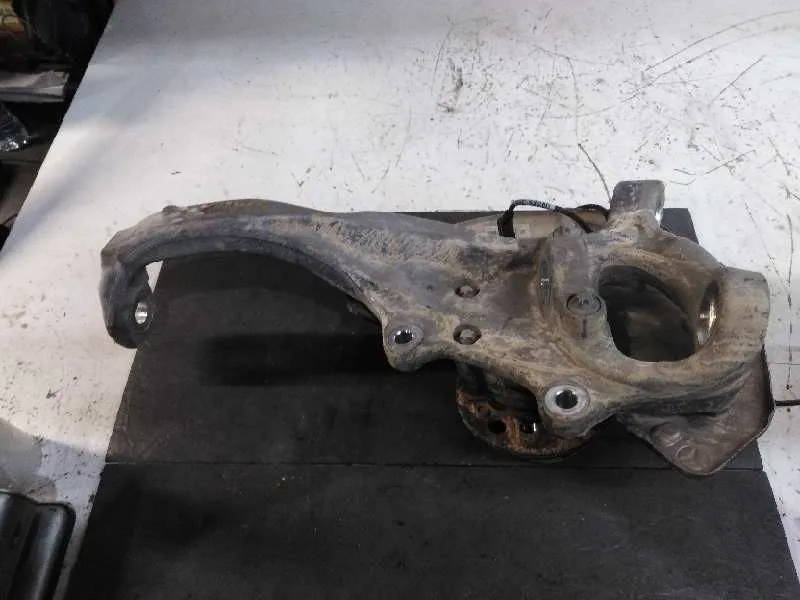 Mangueta Delantera Izquierda para Mercedes-Benz Clase E Lim. (W213)