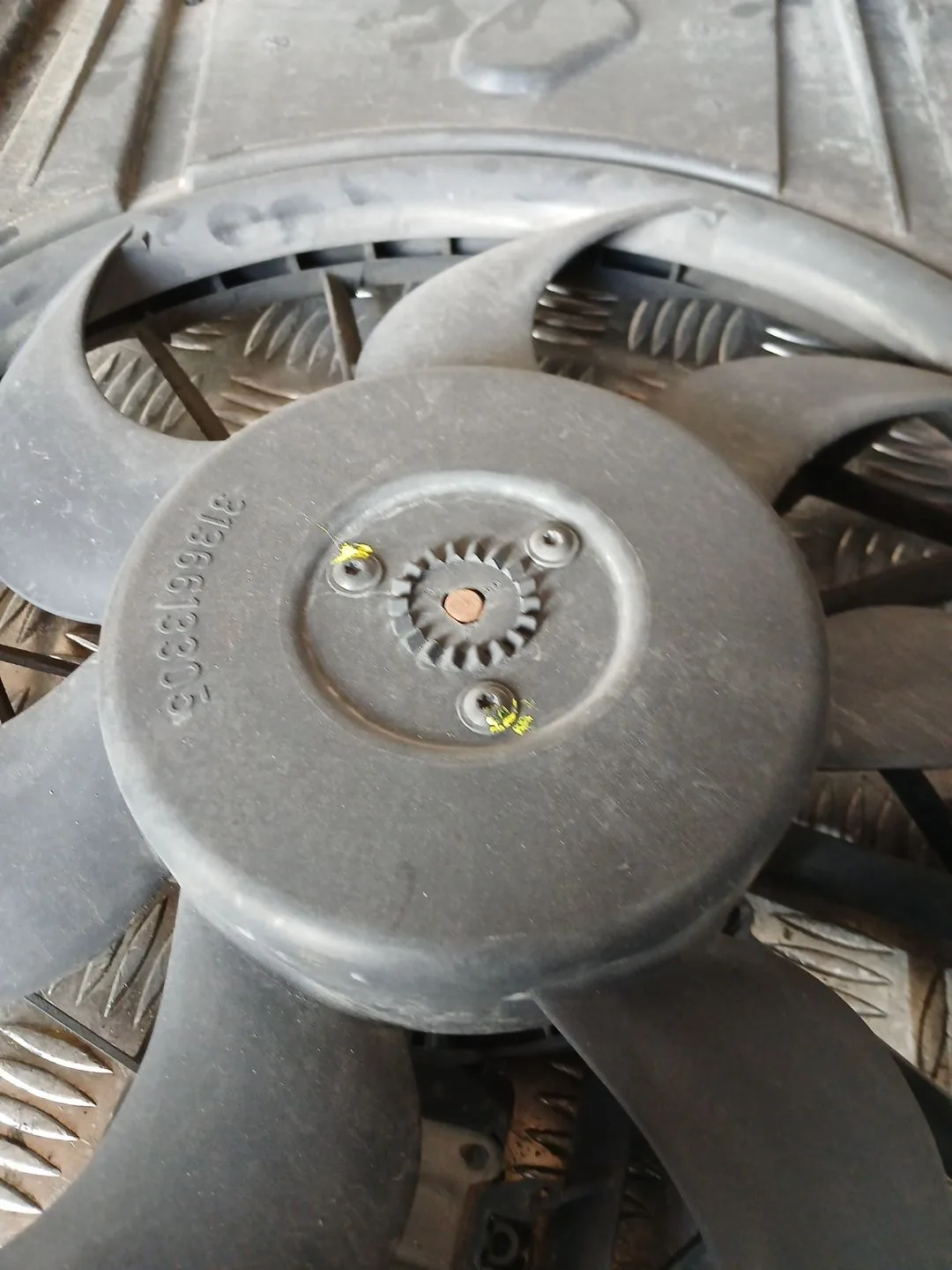 Electroventilador para Ford Focus Berlina (Cap)