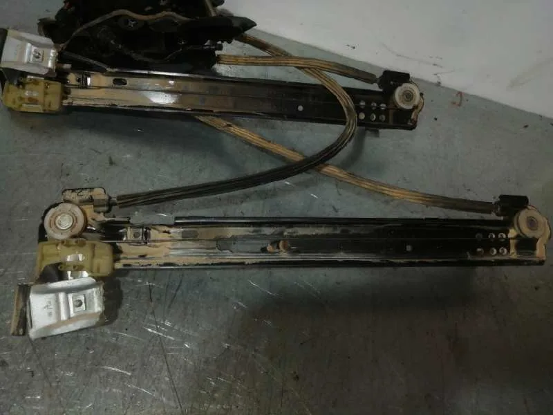 Elevalunas Delantero Derecho para Seat Ibiza (6J5)
